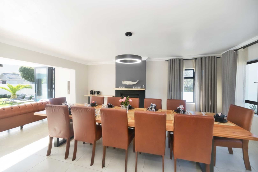 9 Bedroom Property for Sale in Westcliff Western Cape